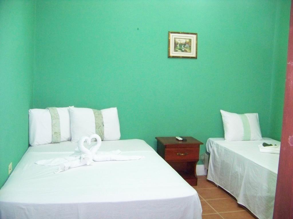 Hotel El Internacional غرناطة الغرفة الصورة