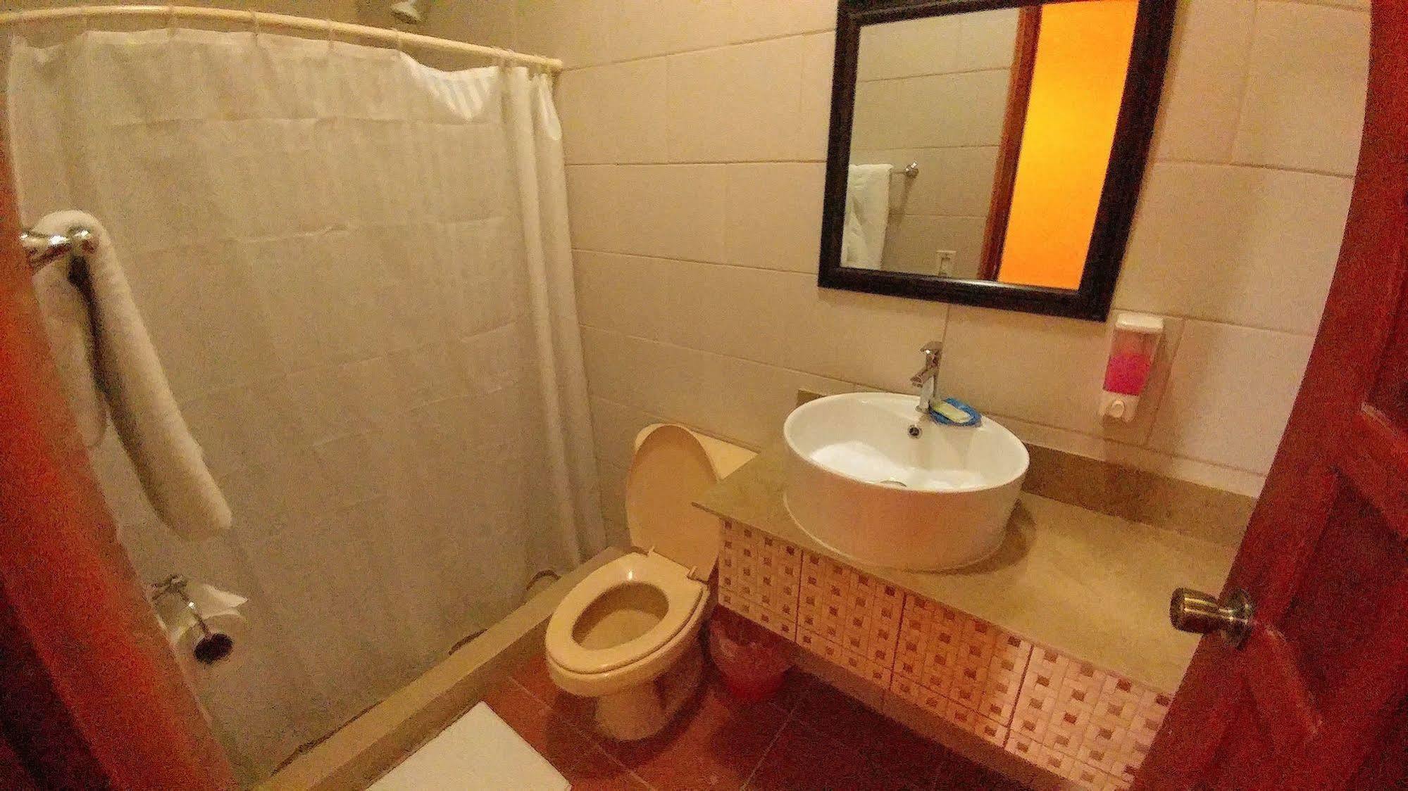 Hotel El Internacional غرناطة المظهر الخارجي الصورة